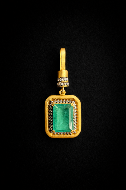 Emerald Charm